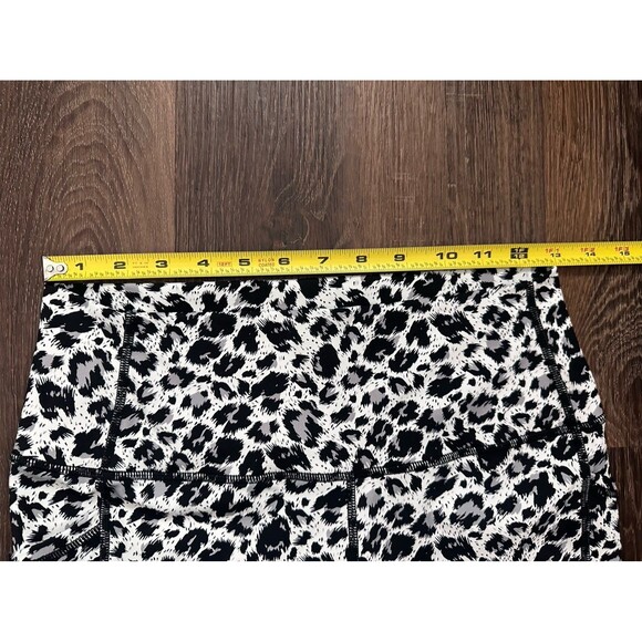 Zyia Active Brilliant Hi Rise 7/8 Leggings Snow Leopard Size 12 - Picture 6 of 7